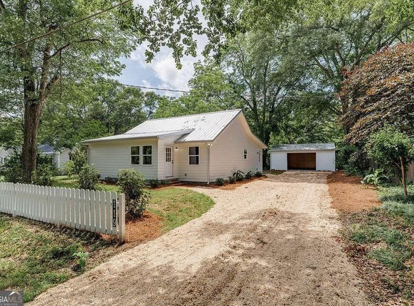119 Church, Bogart, GA 30622