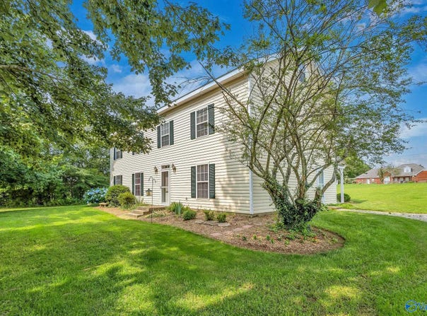 152 Old Vaughn Bridge Road, Hartselle, AL 35640