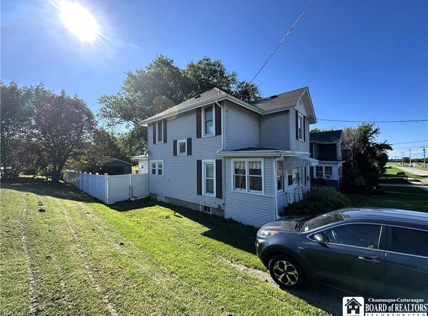 29 Ross Street, Ripley, NY 14775