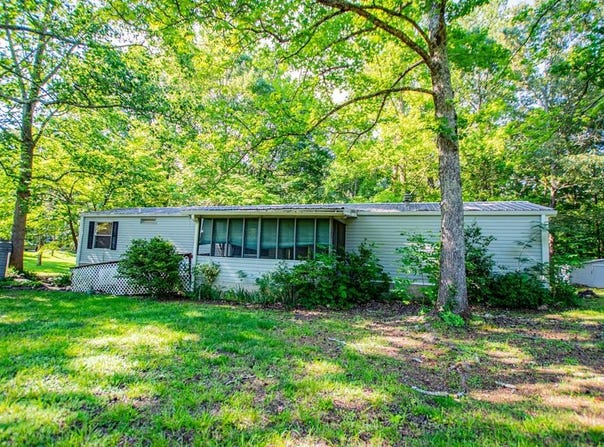 698 Goolsby Rd, Carrollton, GA 30117