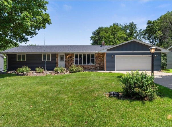 8051 Petunia, Victoria, MN 55386