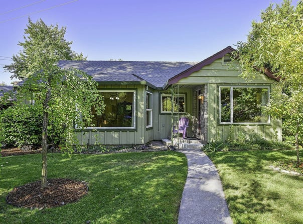 925 Douglas Ln., Mt Shasta, CA 96067