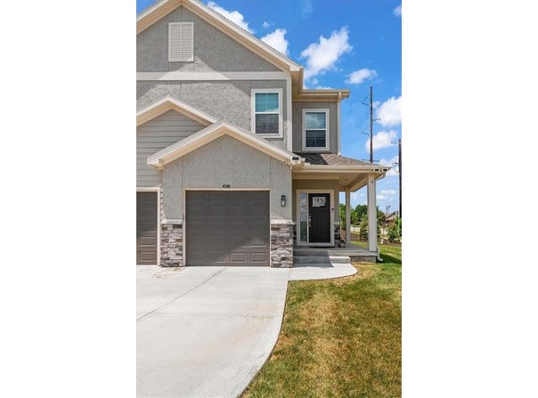 1095 N Findley Street, Olathe, KS 66061