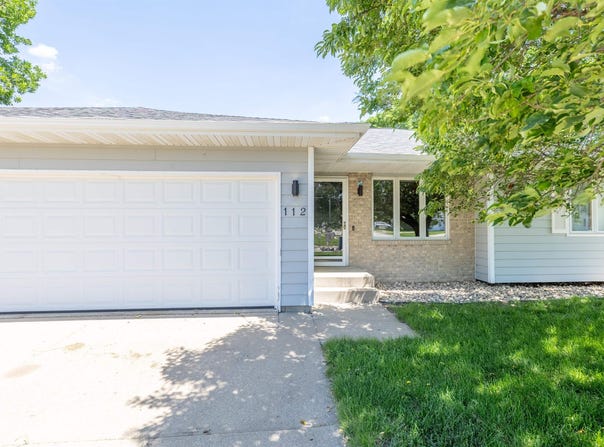 112 Settler Drive, Sergeant Bluff, IA 51054
