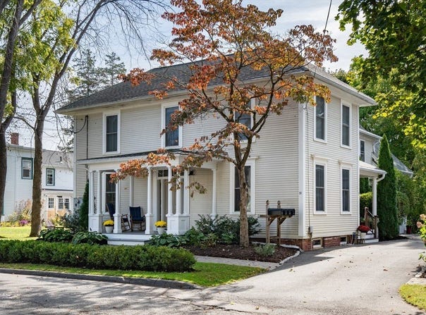 51A Phillips Pl, Northampton, MA 01060