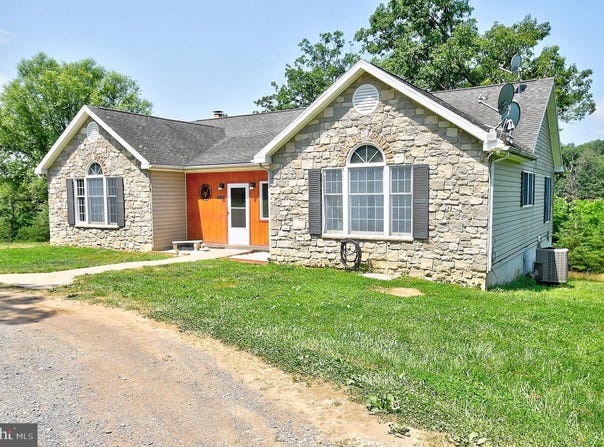 121 SWEETBRIAR LANE, WINCHESTER, VA 22603