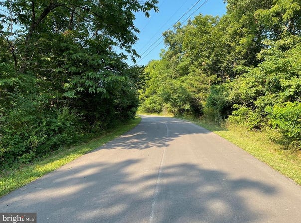TUPELO LOOP, SPRINGFIELD, WV 26763