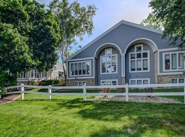 5322 Lighthouse Bay Drive, Madison, WI 53704
