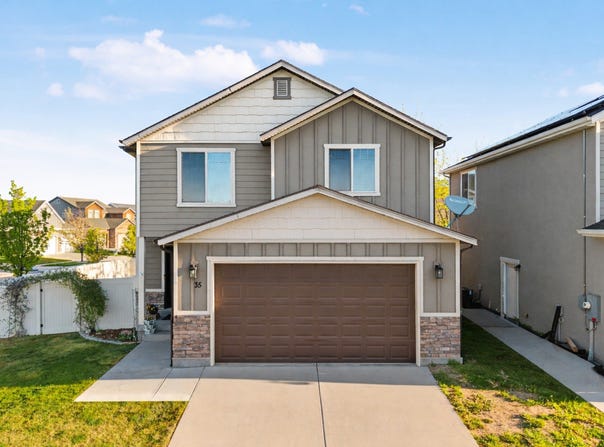 35 E WATER Ln, Vineyard, UT 84059