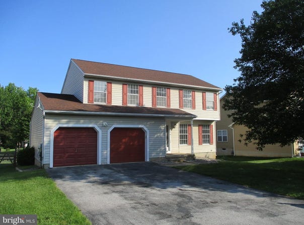 208 YOSEMITE DRIVE, BEAR, DE 19701