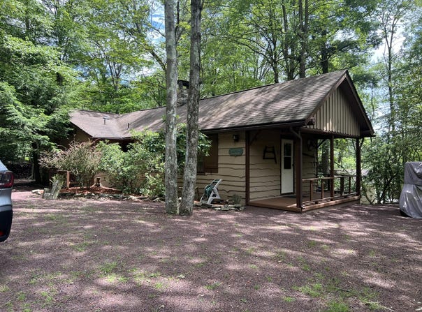 40 Crest Drive, Lake Harmony, PA 18624