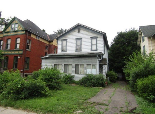 1470 3rd Ave, New Brighton, PA 15066