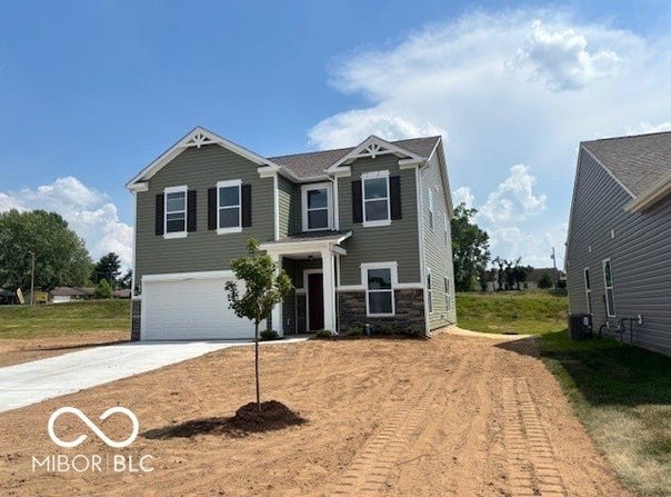 3897 Berkdale Court, Columbus, IN 47203