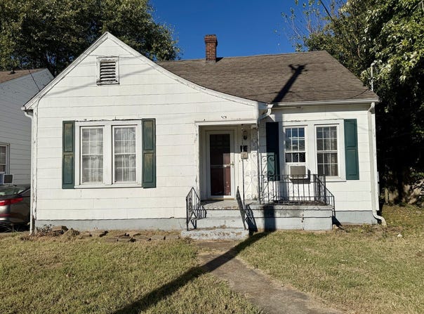605 W 10th Street, Metropolis, IL 62960