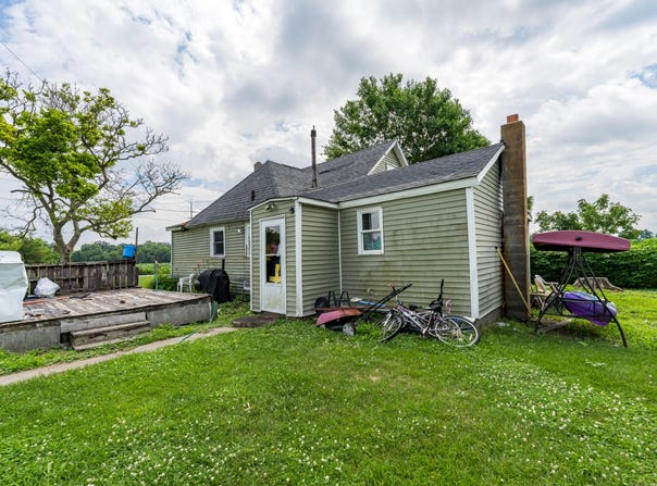 88080 Old Swamp Road, Decatur, MI 49045
