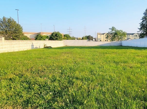 Maplewood Road, Mayfield Heights, OH 44124