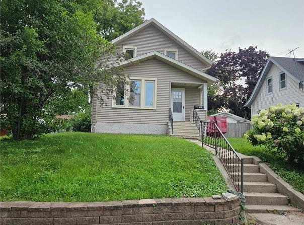 721 Minnesota Avenue, Albert Lea, MN 56007