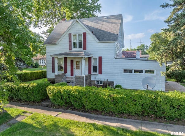 407 W MARTIN Street, Abingdon, IL 61410