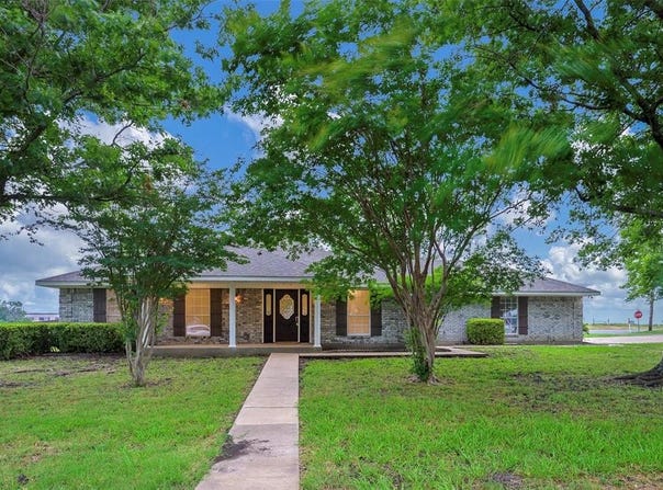 316 E Short Street, Leonard, TX 75452