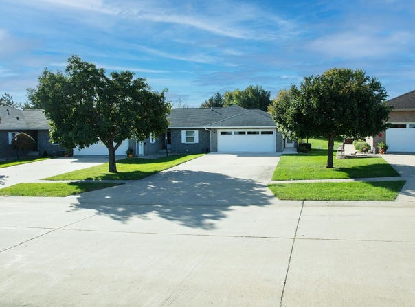 211 Somerset Ct, Nashua, IA 50658