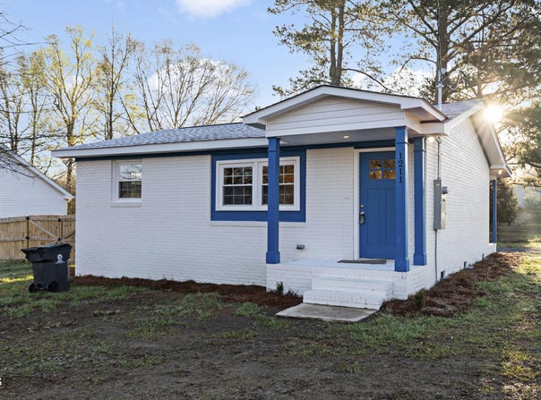 1211 S 1st Street, Lillington, NC 27546