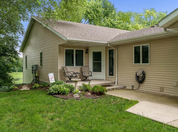 1529 Hackett Street, Beloit, WI 53511