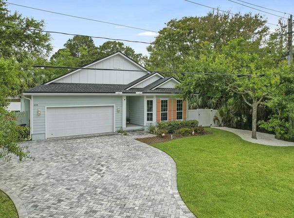 633 W Pope Rd, St Augustine, FL 32080