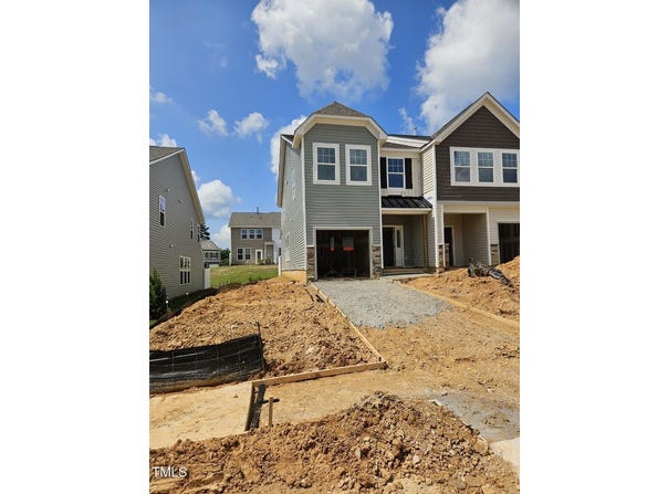 48 Honeydew Way, Clayton, NC 27520