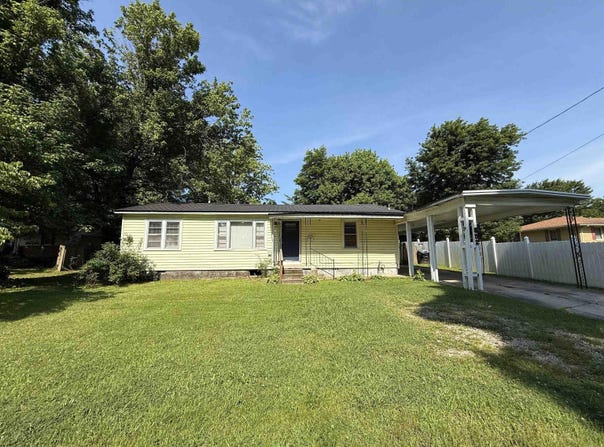 852 Circle Drive, Piggott, AR 72454