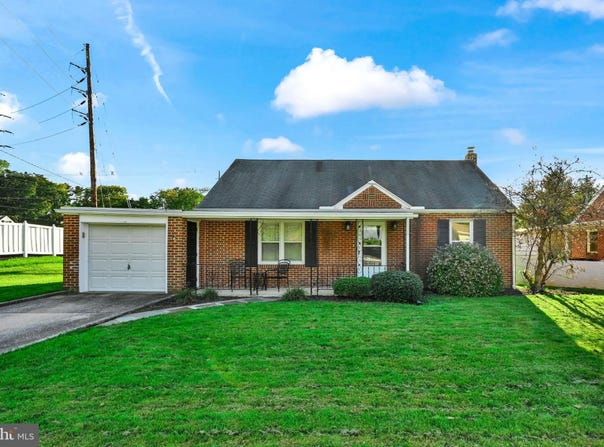 860 HESS Road, YORK, PA 17404