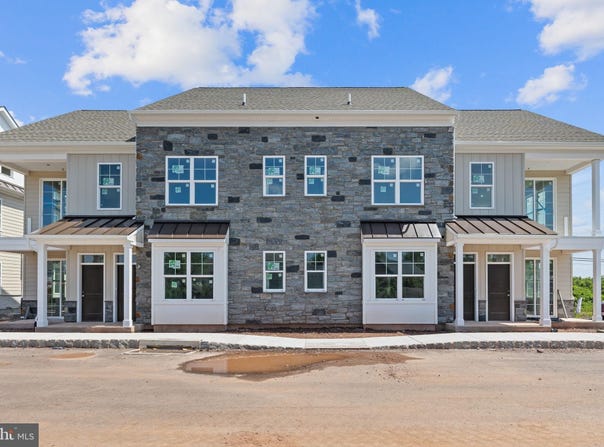 425 ASHA WAY, HARLEYSVILLE, PA 19438