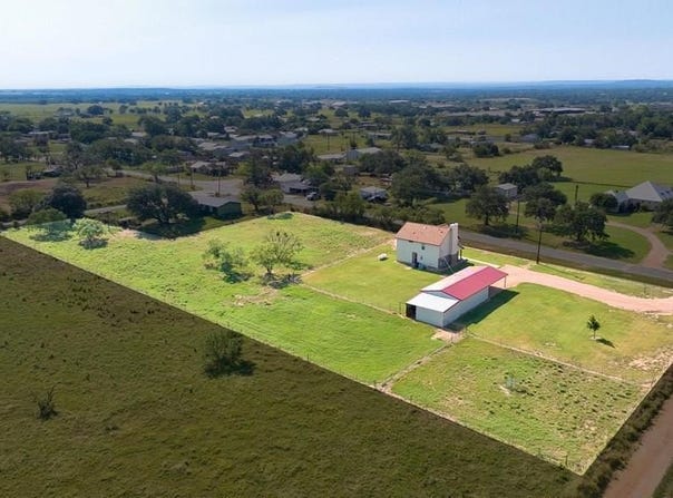 1004 E Pontotoc, Mason, TX 76856