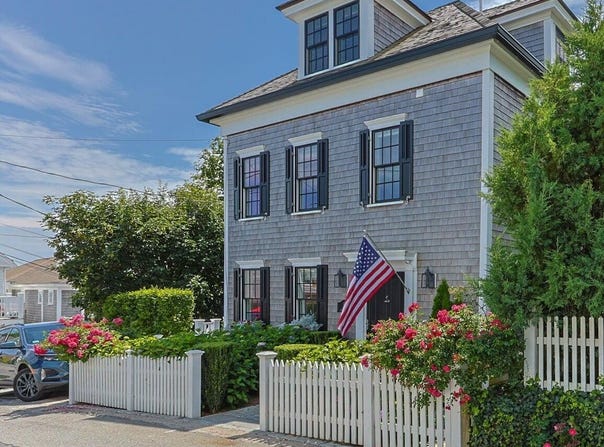 6 Pleasant Street, Provincetown, MA 02657
