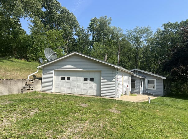 919 Nature Lane, Montgomery, MI 49255