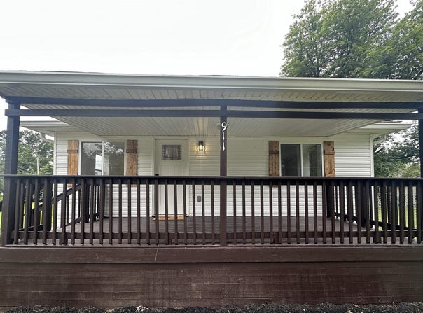 911 Lafayette Avenue, Oolitic, IN 47451