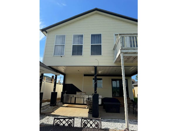 415 Riverside, Chesapeake, OH 45619