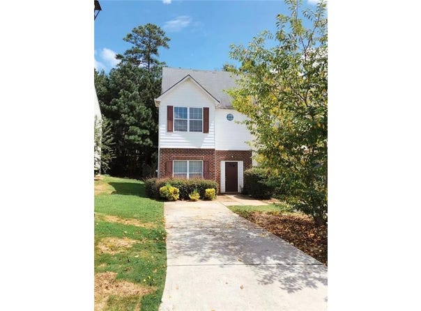 301 Brookview Drive, Riverdale, GA 30274