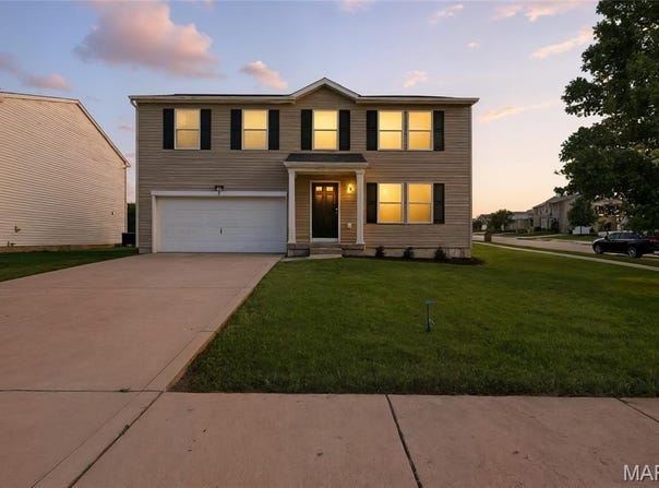 429 Red Coat Trail, Wentzville, MO 63385