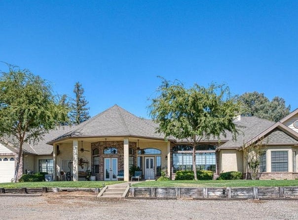 10278 E San Jose Avenue, Clovis, CA 93619