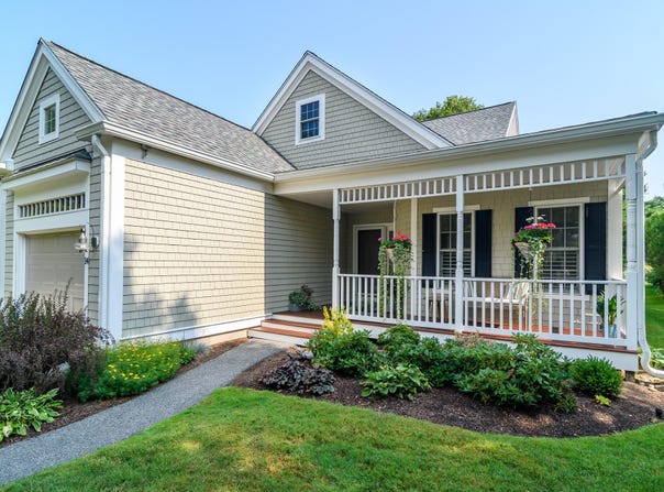 14 Sea Knoll Court, Bourne, MA 02532