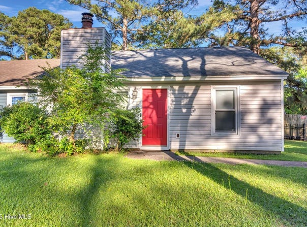 111 Corey Circle, Jacksonville, NC 28546