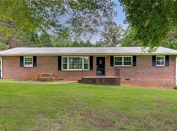 5105 Yukon Road, Walkertown, NC 27051