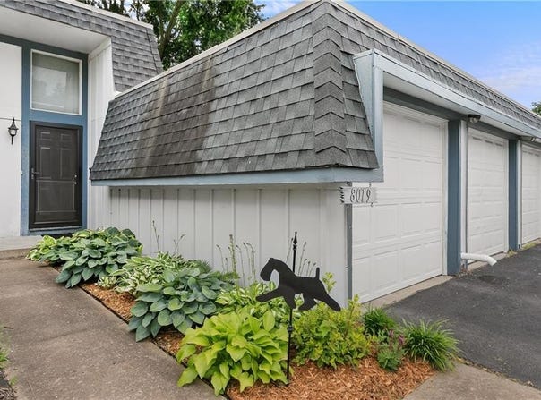 8019 E 130 Court E, Grandview, MO 64030