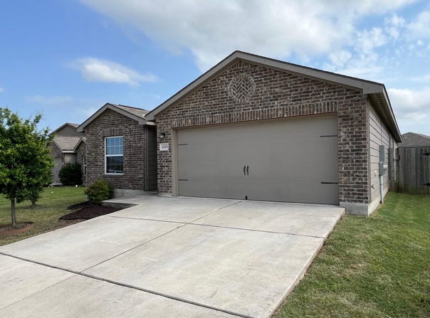 4005 Cressler LN, Jarrell, TX 76537