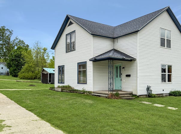 314 E River Street, Cadillac, MI 49601