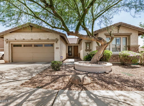 1721 W KINGBIRD Drive, Chandler, AZ 85286