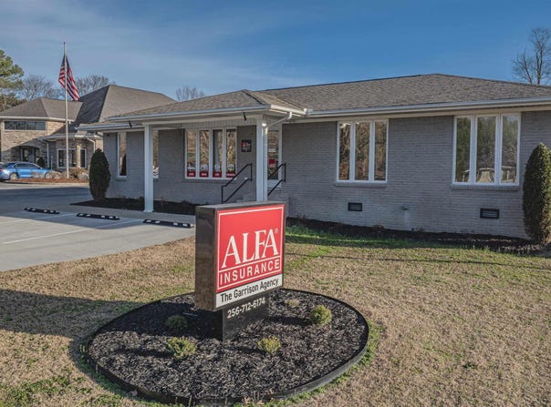 715 Cox Creek Parkway, Florence, AL 35630
