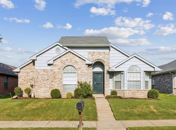 2245 Silverthorn Lane, Flower Mound, TX 75028
