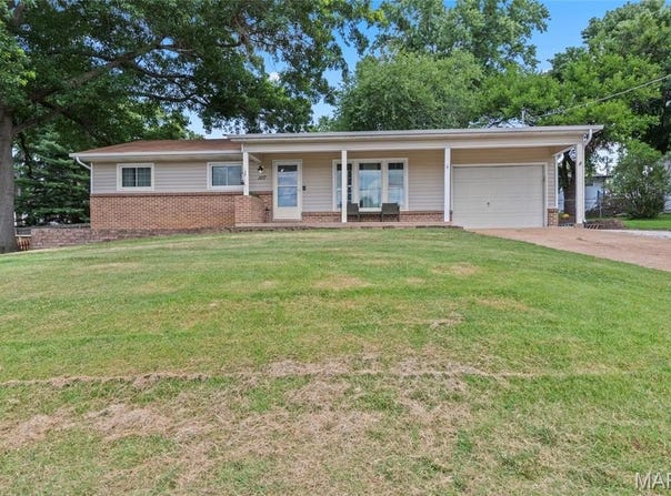 1117 Nelda Drive, Imperial, MO 63052