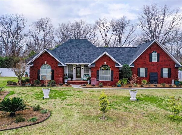 3952 Golfview Drive, Blackshear, GA 31516